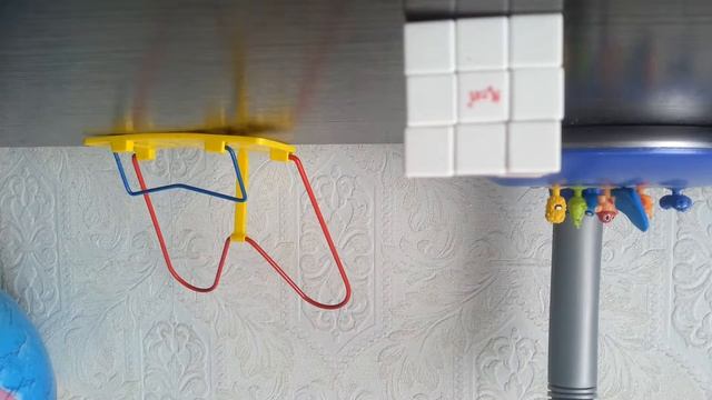 Почти самый маленький кубик рубика в мире смотреть онлайн