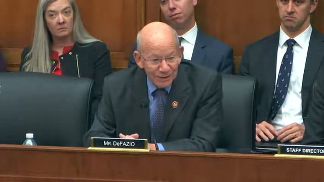 Chair DeFazio on the passing of Chairman Cummings смотреть онлайн