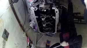 Сборка дизельного двигателя Toyota 2С . Часть 1