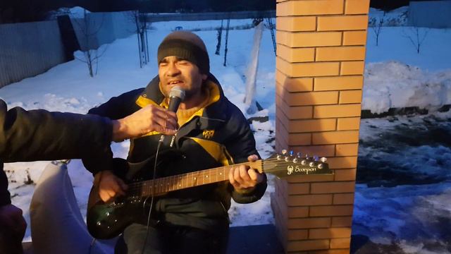 Песни под гитару(4) смотреть онлайн
