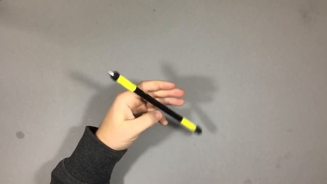 Для левшей: Flick – Обучение Pen Spinning трюку смотреть онлайн
