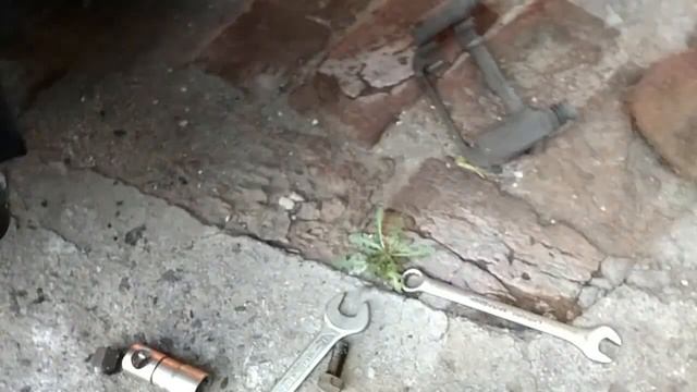 Замена Передних Тормозных Дисков и Колодок Авео Т200 смотреть онлайн