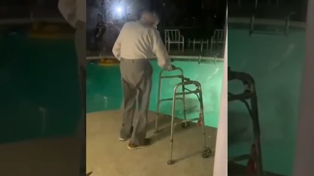 Дед - шалун.MP4