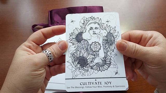 Unboxing Intuitive Oracle Cards by Melanie Beckler смотреть онлайн