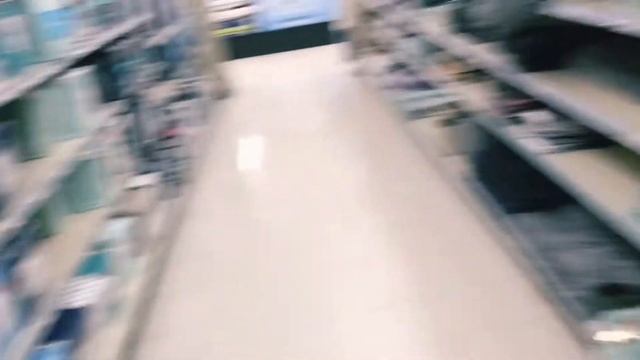 Что можно купить практически в одном супермаркете или Чем богаты магазины в Штатах? смотреть онлайн