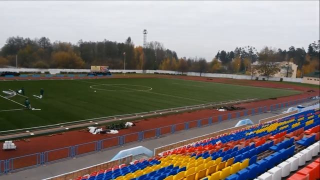 Замена покрытия на футбольном поле в городе Шатура искусственной травой "Оптилон" смотреть онлайн