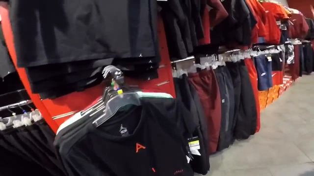 Магазин sportplus в Харькове на Холодной Горе, самый большой выбор коллекций Nike и Jordan смотреть онлайн