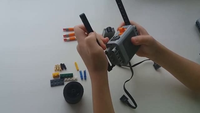 Как сделать мультимашинку из деталей LEGO Technic. Часть 1 смотреть онлайн