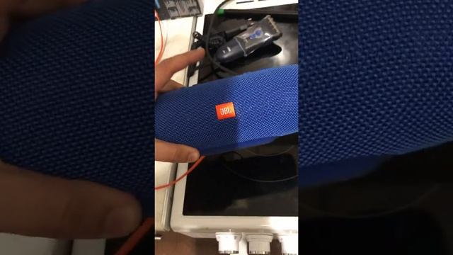 jbl charge 3 не включается через год эксплуатации смотреть онлайн