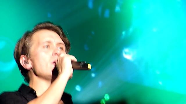 HD - Take That - Back For Good (left - Live) @ Gasometer, Vienna 2015 Austria