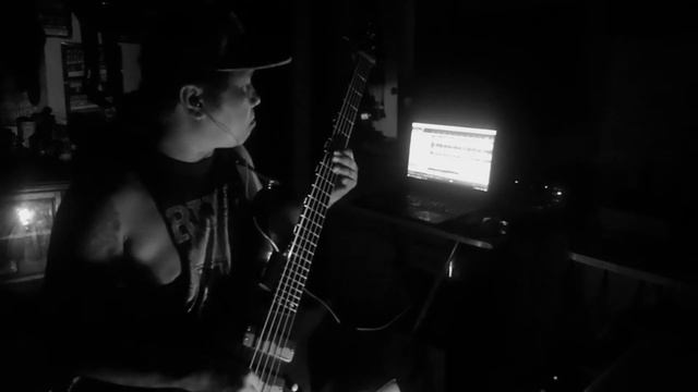 1,000 Eyes - Death (Bass Play Through - ECQ Week 9) смотреть онлайн