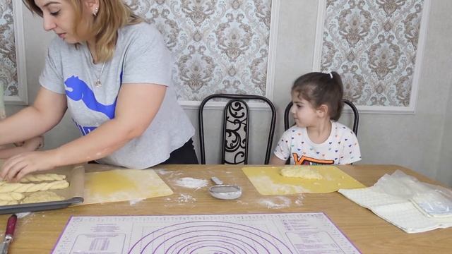 Печем ПЕЧЕНЬЕ на 8 марта !!!! смотреть онлайн