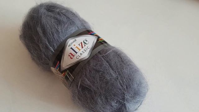 Вязальный влог №9 Вышел МК по вязанию носков с вышивкой Варежки из пуха норки Много шапок смотреть онлайн