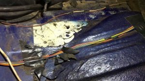 ЗАМЕНА ЗАДНЕГО ЛОНЖЕРОНА ВАЗ 2114 ПЕРЕВАРКА ПОРОГА #ваз #2114 #гниль