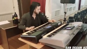 ВОТ ЭТО ЛЕЗГИНКА ЭТОТ ПАРЕНЬ УМЕЕТЬ НА СИНТЕЗАТОРЕ ВСЕ
