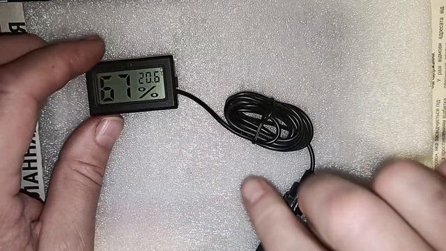 Термометр (гигрометр) цифровой с измерением температуры и влажности. Для инкубатора и теплицы. смотреть онлайн