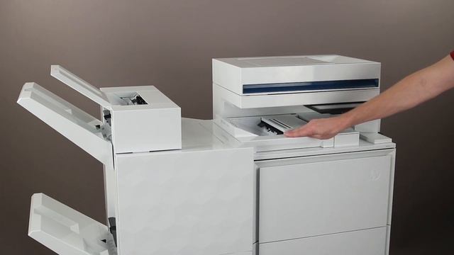 13.E2 Jam Error in Top Cover | HP Color LaserJet Enterprise Flow MFP 6800zfw+, X677z+ | HP Support смотреть онлайн