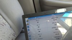 Замена реле вентилятора охлаждения радиатора двигателя на Mazda Demio