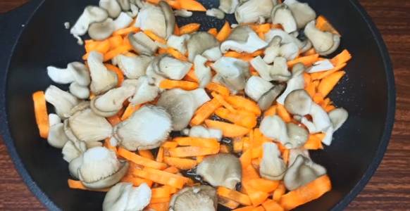 Вкусный грибной ужин из 3 ингредиентов в одной сковородеРис с грибами вкусно готовим вешенки_