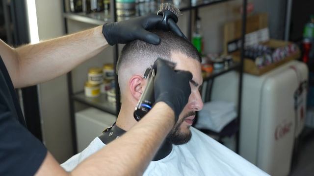 BUZZCUT MID-FADE TUTORIAL DEUTSCH | WIE MACHE ICH EIN LINE-UP? | ÜBERGANG LERNEN | #phullcutz смотреть онлайн