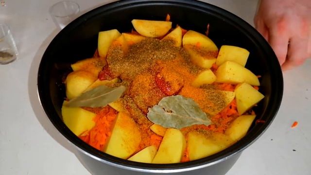 ТУШЁНЫЙ КАРТОФЕЛЬ С КУРИЦЕЙ В МУЛЬТИВАРКЕ. Прекрасное блюдо на каждый день! смотреть онлайн