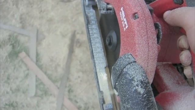 Hilti SCW 22A, пропил вдоль волокон, по линейке.