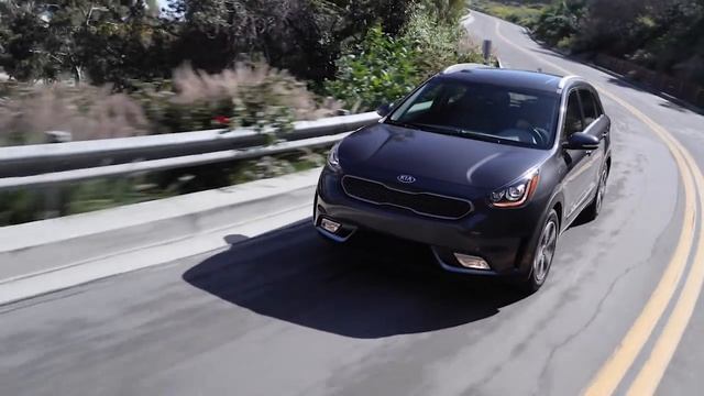 Kia Niro Plug-in Hybrid PHEV 2018 | Información Review Español смотреть онлайн