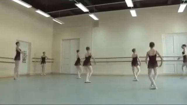 Vaganova Ballet Academy Classical Exam 4th Class - Center смотреть онлайн