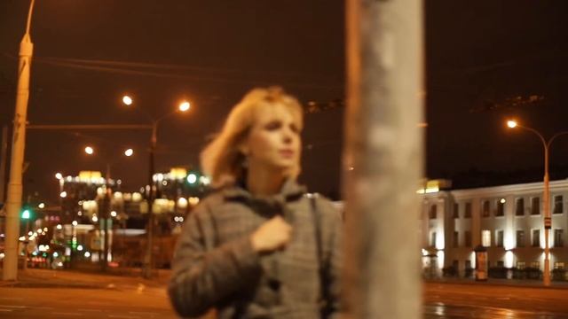 Мигает свет в том окне квартиры смотреть онлайн