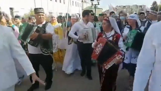 Казан, 30.08.21.Уйнагыз гармуннар. смотреть онлайн