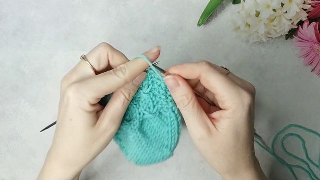 #тапочкиСпицами #следкиБезШва Следки от мыска на двух спицах без единого шва!! смотреть онлайн