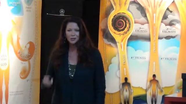 Zennie Hall (Glory) смотреть онлайн