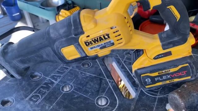 Replacando Mi DEWALT FLEXVOLT 60-Volt MAX Cordless Brushless Reciprocating Saw