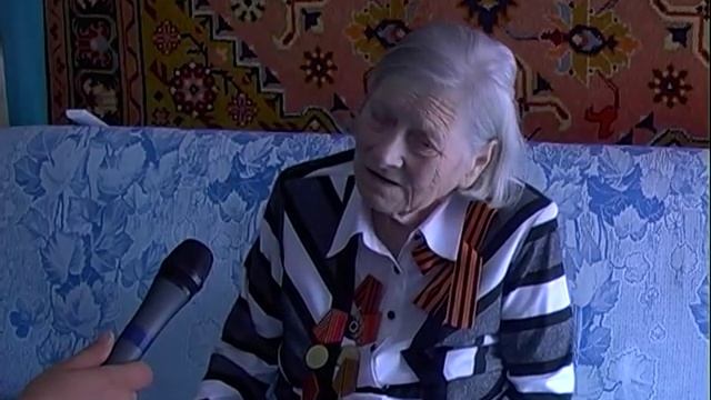 Слепоглухонемой сын ухаживает за 90-летней матерью, труженицей тыла смотреть онлайн