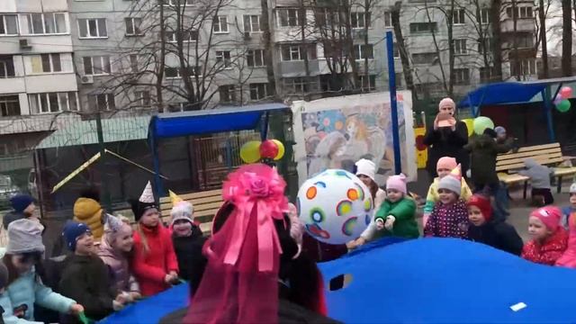 С днем рождения, любимый детский сад! (2021) смотреть онлайн