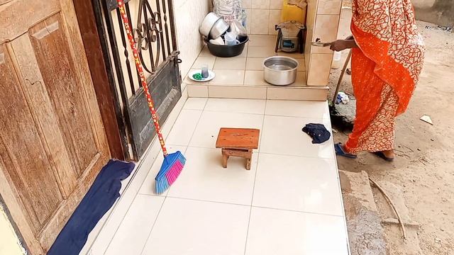 I Got Rid Of Almost Everything I Own...(here is what I've learned) смотреть онлайн