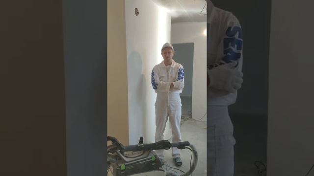 Рассказываем о плюсах механизированной подготовки стен