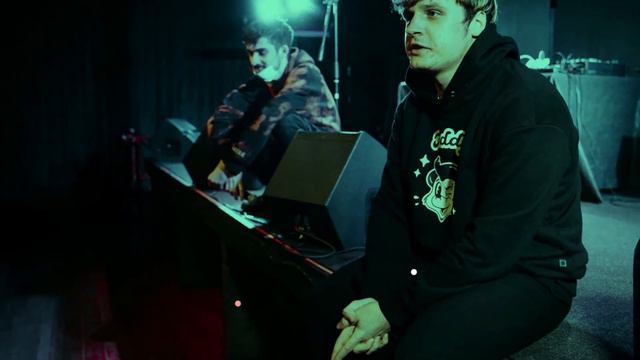 ПРОДАН МУККА X ДЖИЗУС X ПОШЛАЯ МОЛЛИ TYPE BEAT - НЕКУДА БЕЖАТЬ смотреть онлайн