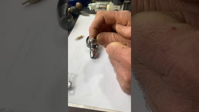 Пневмогравер , управление нажатием резца смотреть онлайн