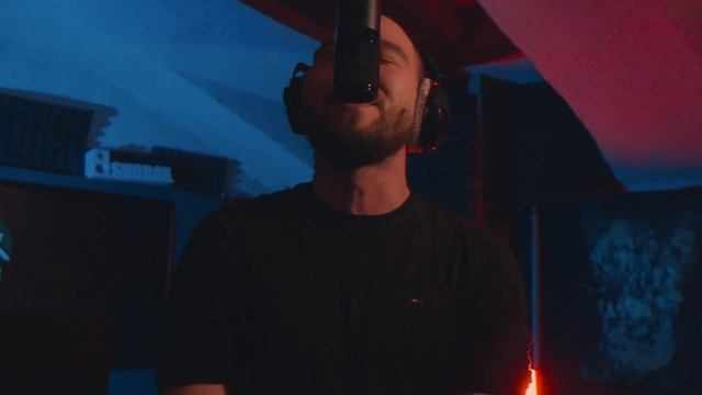 SAINT CYPHER / ДЕН ЧЕЙНИ ( cover: ЗМЕЙ "БЕЗДНА" ) смотреть онлайн