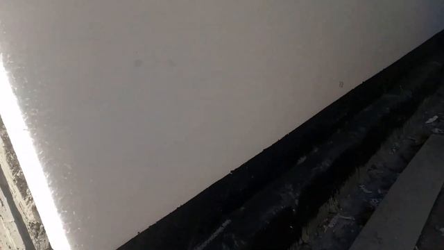 Утепление пенопластом НОВЫЙ МЕТОД! Дешево и сердито! Как своими руками утеплить дом! смотреть онлайн