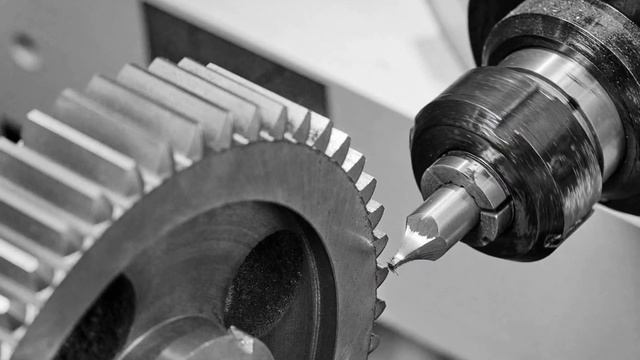 За Кулисами Производства: Искусство Создания Шестерен в «Трайв» смотреть онлайн