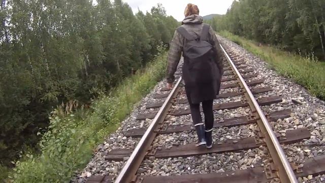 VLOG #8. Собираем ягоду в лесу Финляндии (Дневник Гастарбайтера) смотреть онлайн