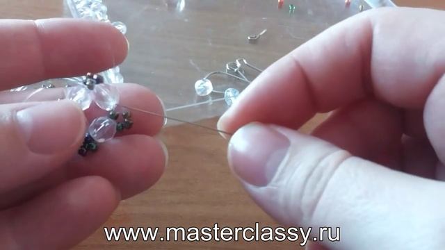 Красивые удлиненные сережки из бисера и бусин. Подробный видео урок смотреть онлайн