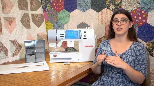 Bernina 735 Machine Overview with Bailey - A High-End 5mm Sewing Machine смотреть онлайн