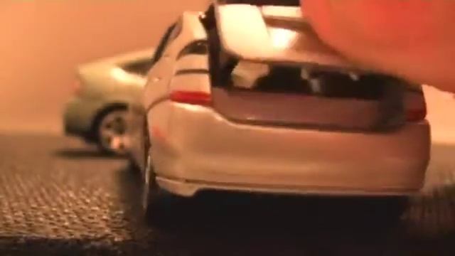Tomica vs. MBX: Toyota Prius смотреть онлайн