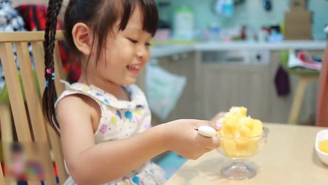 美國【Yonanas】天然健康水果冰淇淋機 смотреть онлайн