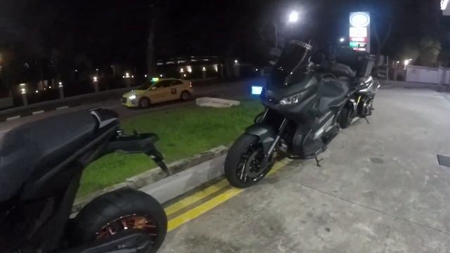 MotoVlog 10: Riding With Xadv Singapura | Honda Xadv 750 | Night Ride |