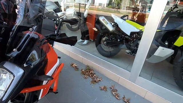 Вот это цены/Обзор цен на мотоциклы и мопеды в Анталии смотреть онлайн