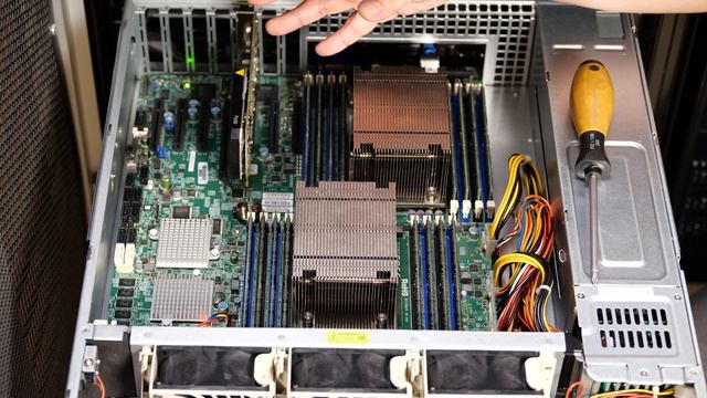 Supermicro system initializing B7 B9 BA BF | Really weird problem with X9DRH-7F смотреть онлайн